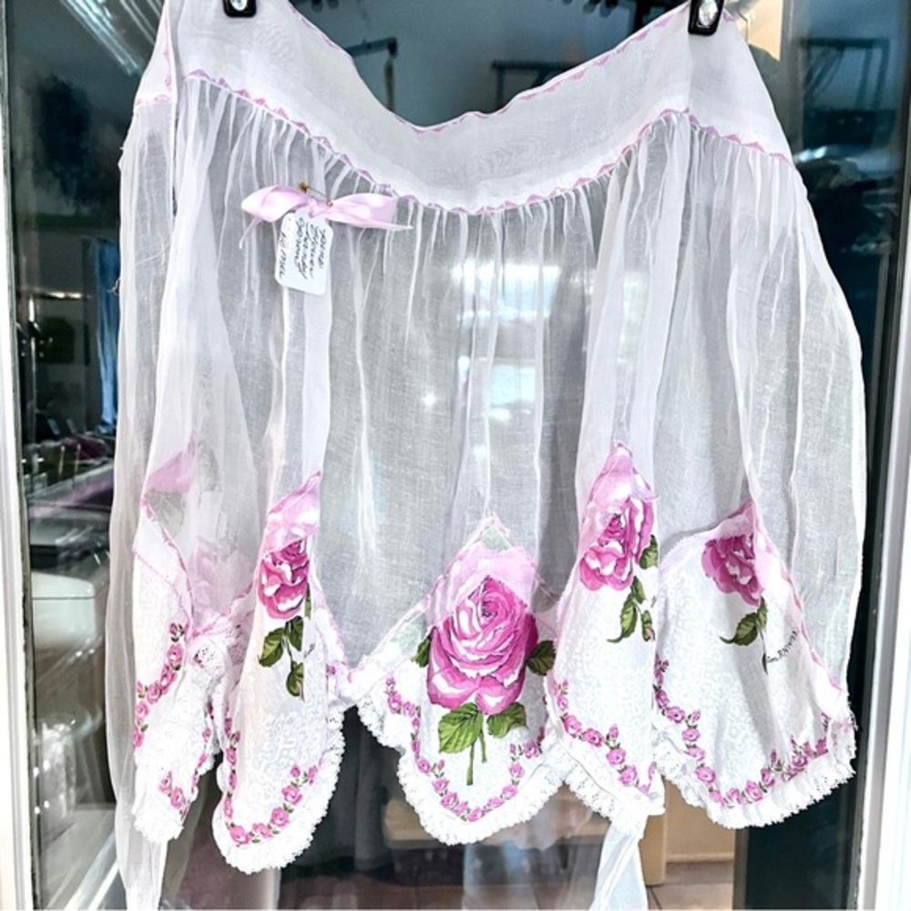 Sheer Hanky Apron with Pink Flowers; NWT!